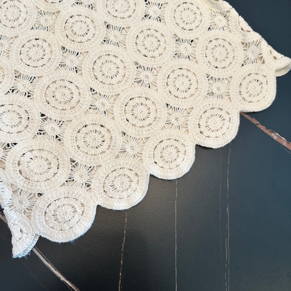 Abercrombie & Fitch White Crochet Women's Top - Picture 5 of 8